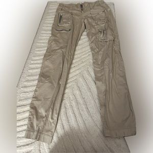 Johnny Was- Pete & Greta Cargo pants. Size 10